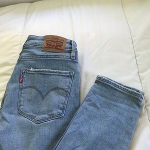 Levi’s High Waisted Distressed Skinny Jeans